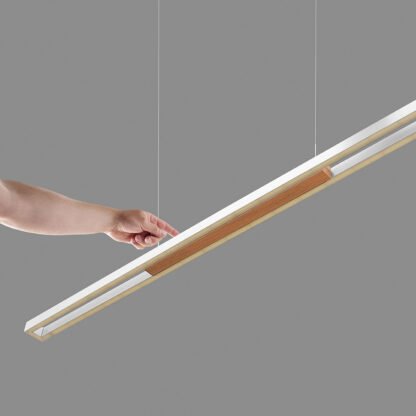 Ansicht warmweisses Licht der MASONE II LED-Hängeleuchte von unten